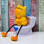 cat on toilet